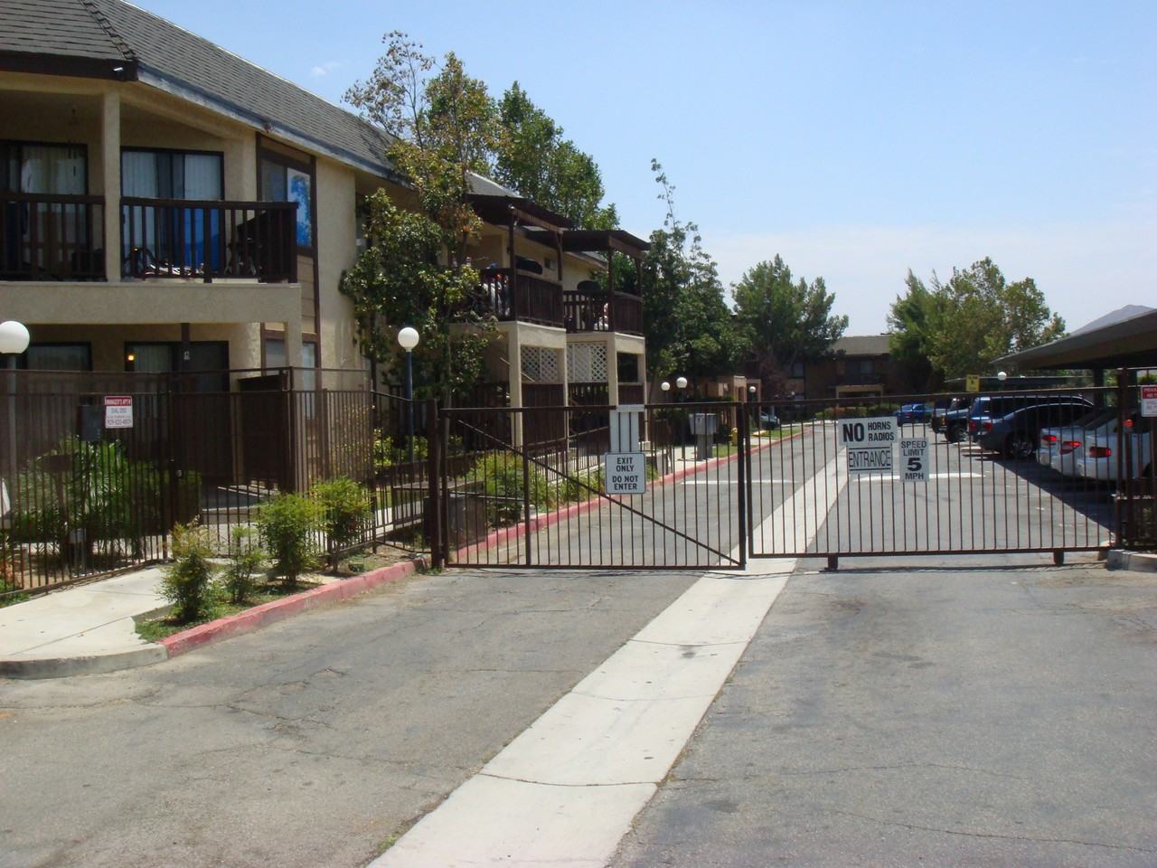17797 San Bernardino Ave - Photo 6 of 14