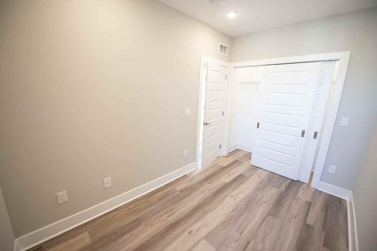 2835 W Oxford St #2 - Photo 6 of 14