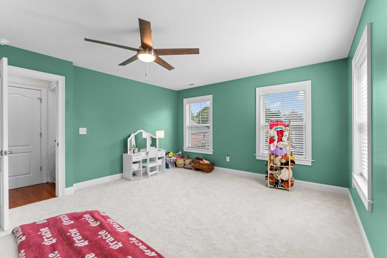 100 Cutler Way #NA - Photo 4 of 40