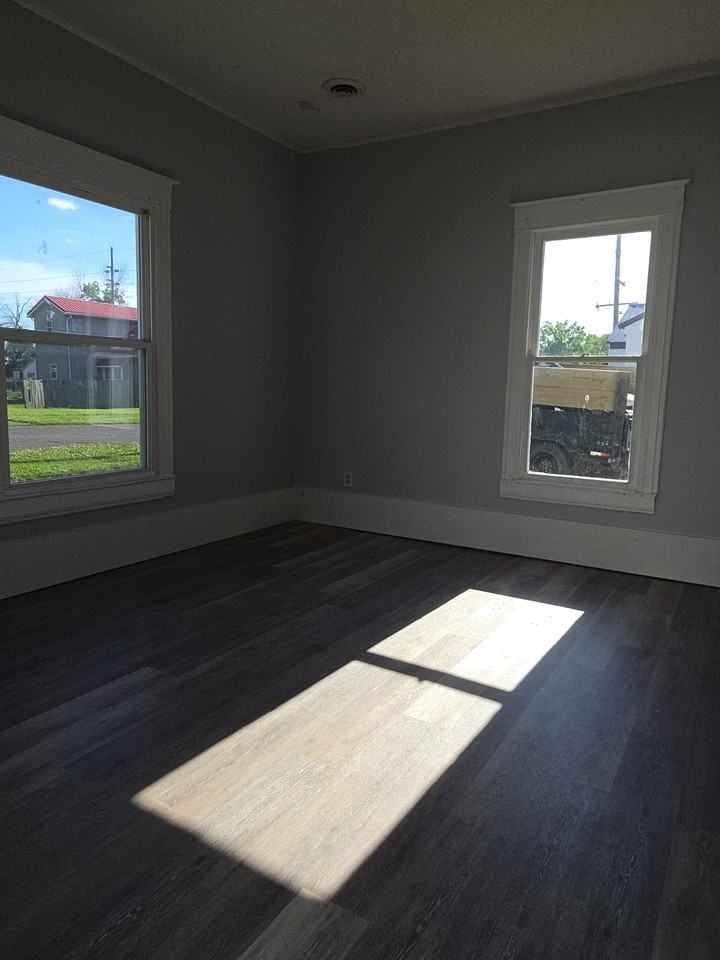 1023 Emmons St #NA - Photo 4 of 10