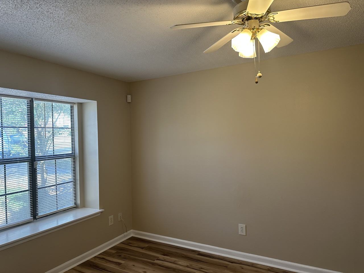 1029 Sutor Rd #1029 - Photo 4 of 11