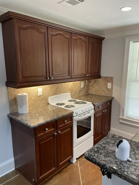 2335 Muirfield Way - Photo 3 of 11