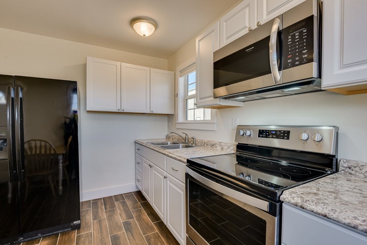 207 Jewel St S #NA - Photo 5 of 29