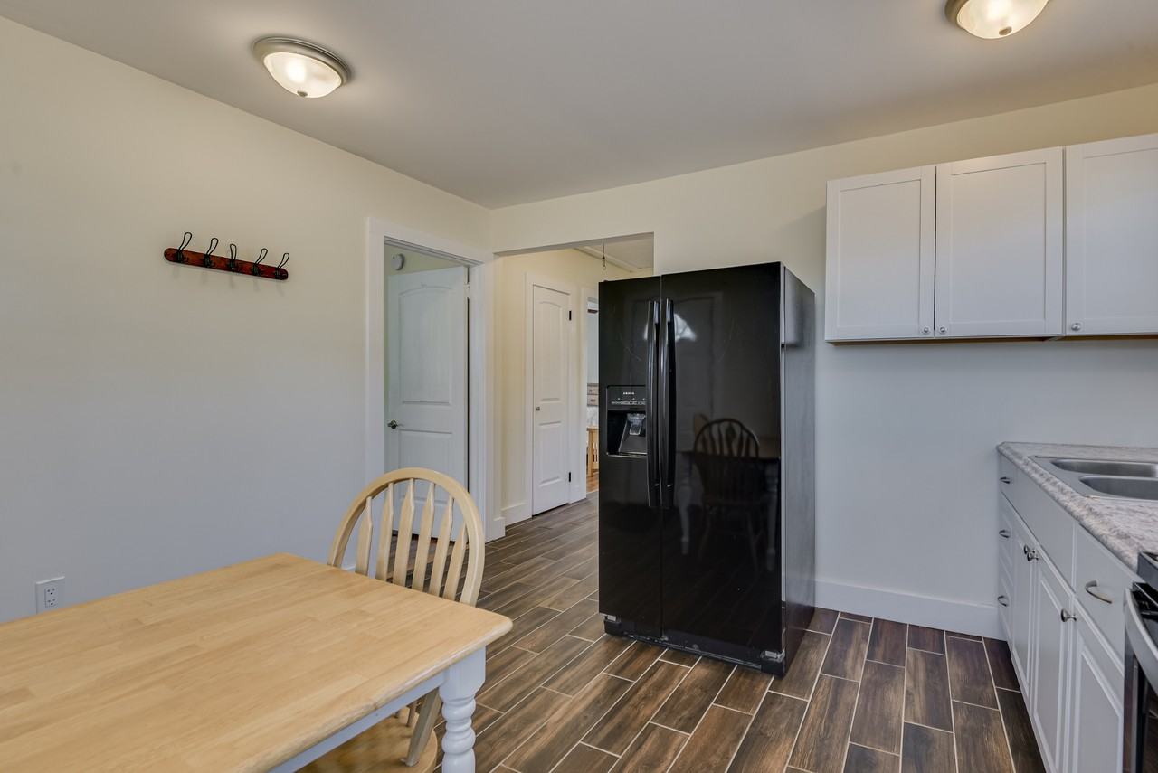 207 Jewel St S #NA - Photo 7 of 29