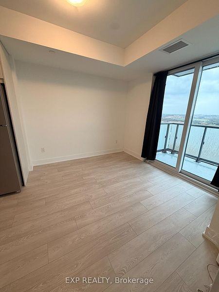 2545 Simcoe Street North - Photo 6 of 10
