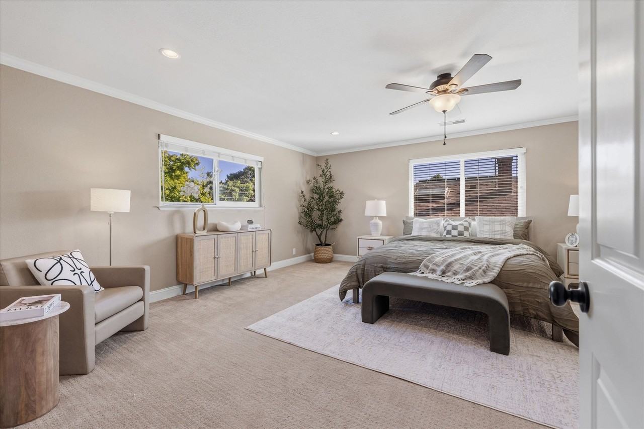 450 Carlos Ave #NA - Photo 2 of 4