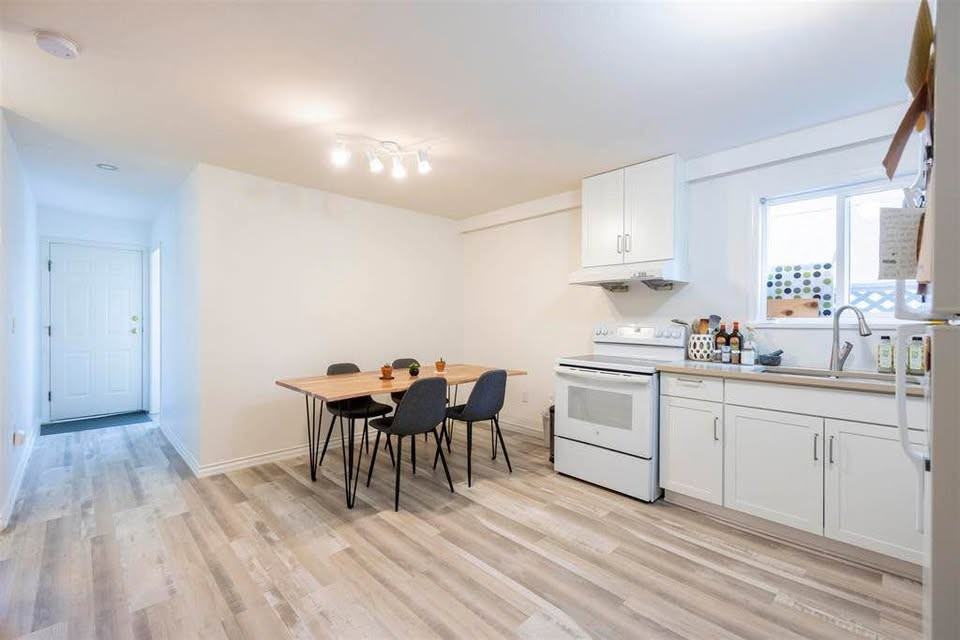 3371 East 29th Avenue - Photo 4 of 11