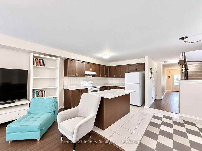 2339 Dress Circle Crescent - Photo 4 of 13