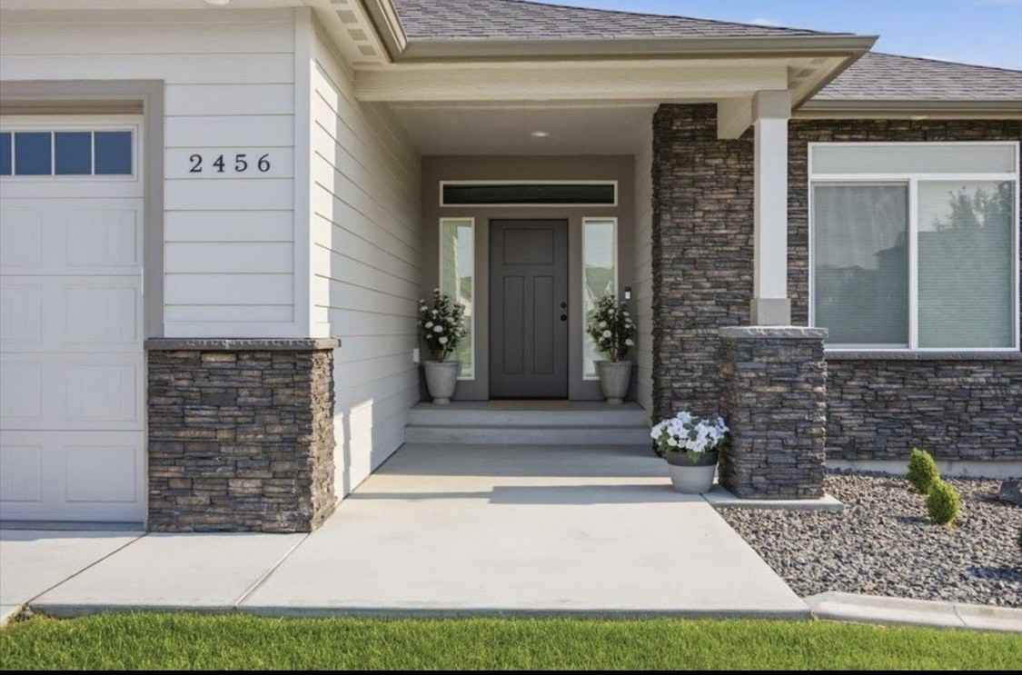 2456 Maggio Loop #NA - Photo 2 of 32