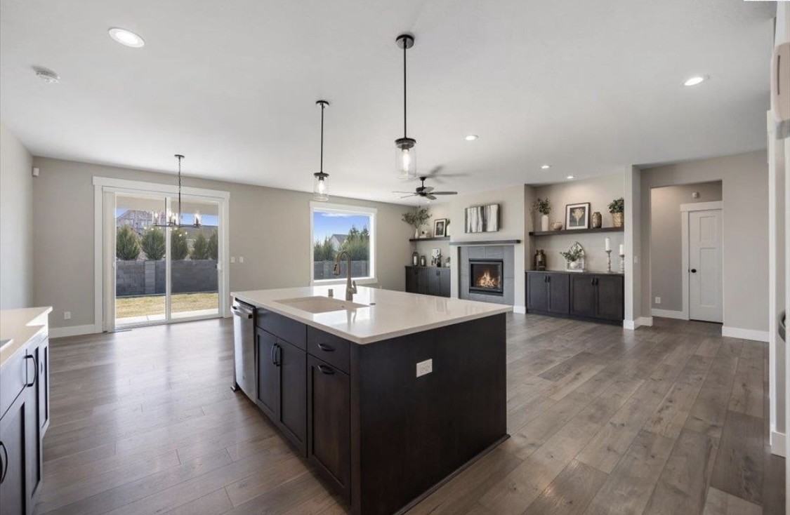 2456 Maggio Loop #NA - Photo 7 of 32