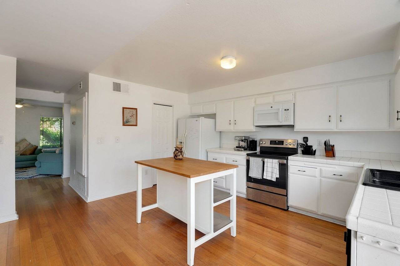 2804 Via Pajaro - Photo 4 of 29