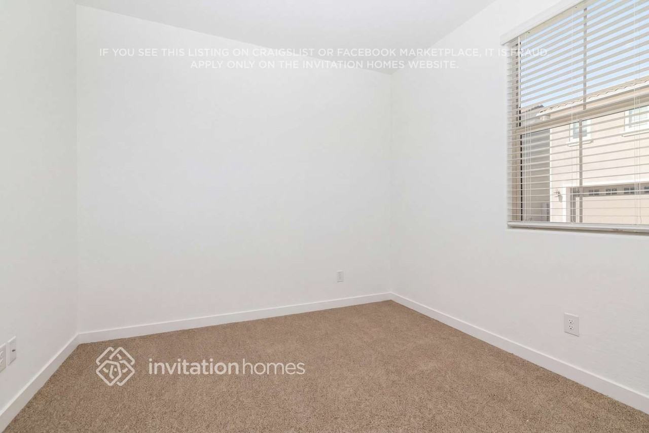 9915 E Tiburon Ave - Photo 6 of 28