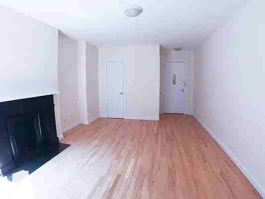 E 84th St #6H - Photo 3 of 20