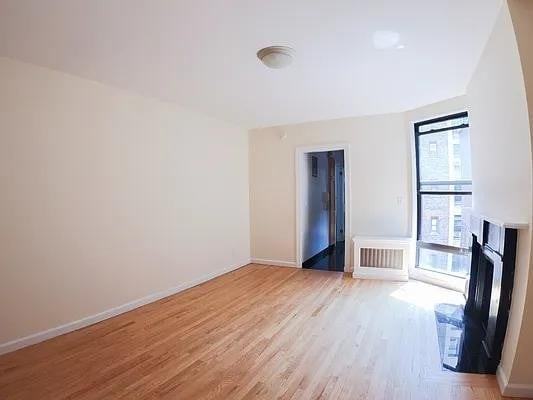E 84th St #6H - Photo 7 of 20
