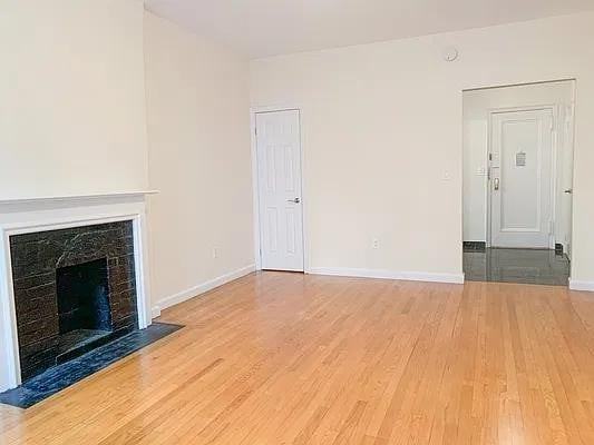 E 84th St #3J - Photo 4 of 12