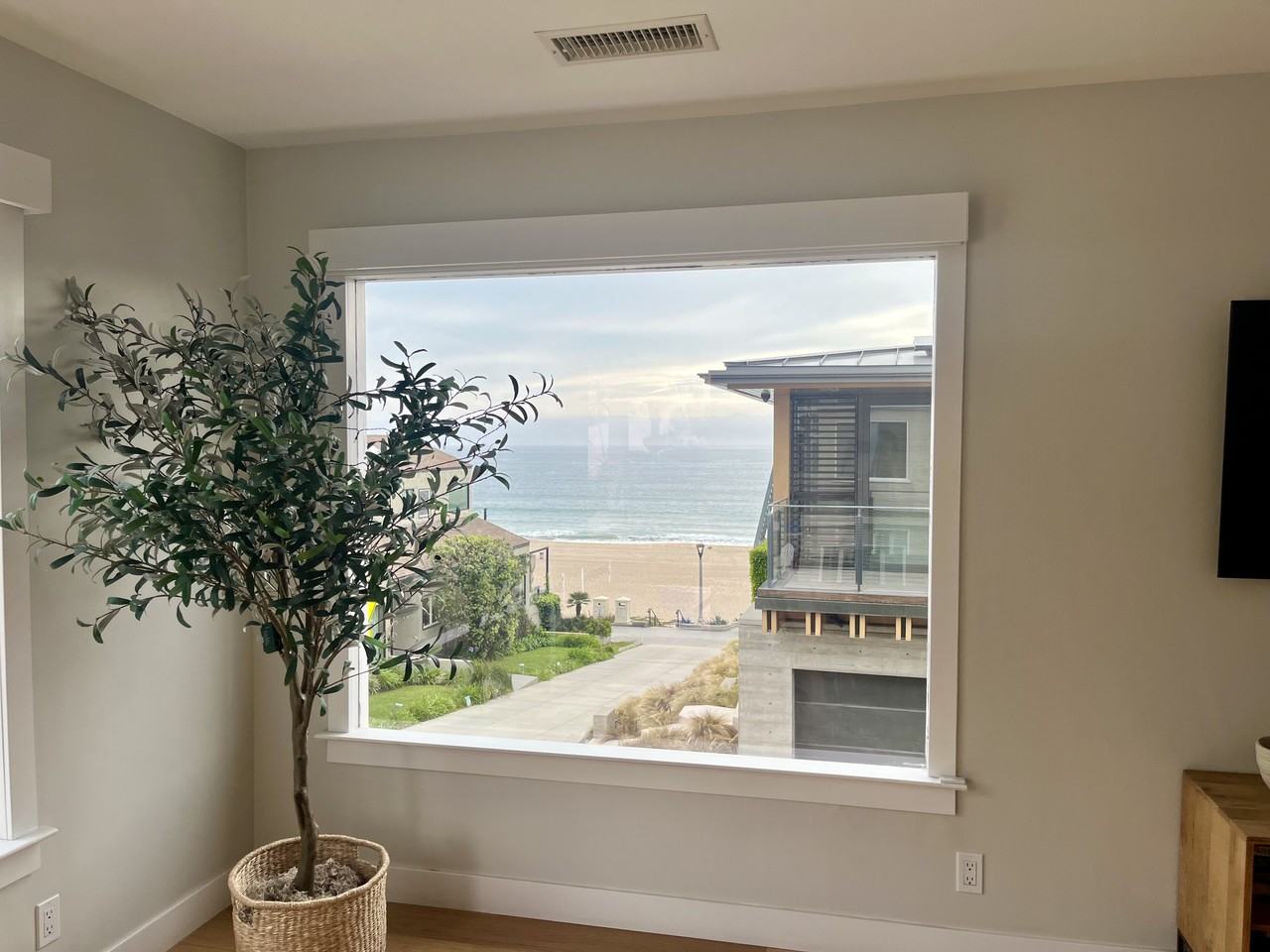 115 17th Street - Photo 3 of 27