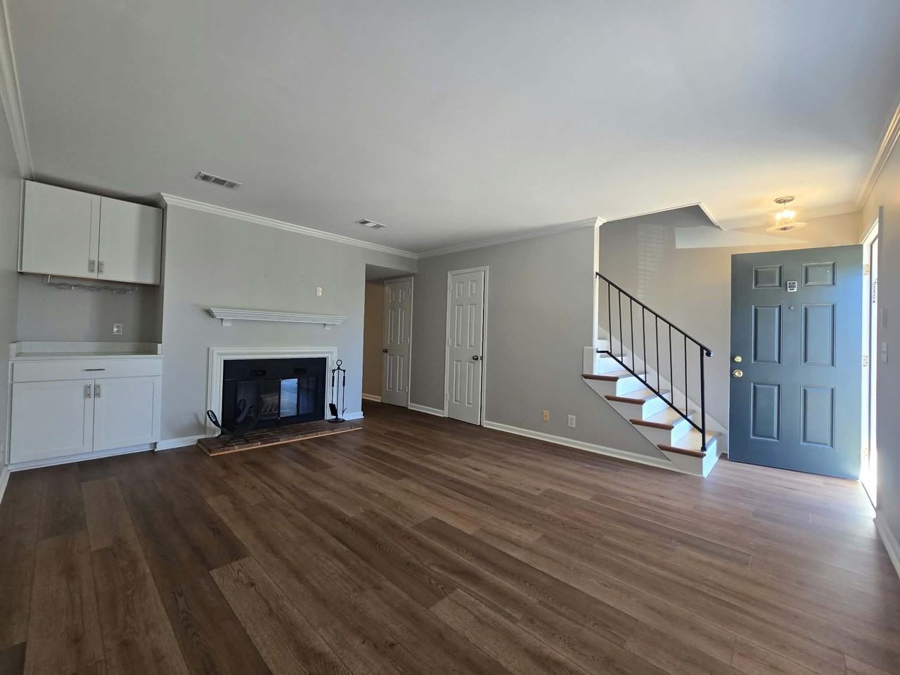5786 Stone Brook Dr #1 - Photo 2 of 10