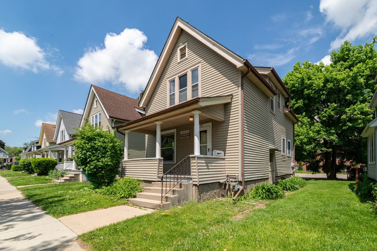 117 Adams Ave #1 - Photo 4 of 26