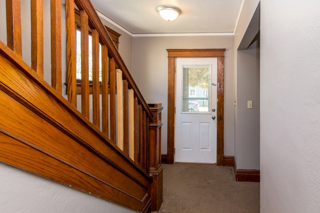 812 Sybil St #1 - Photo 4 of 45