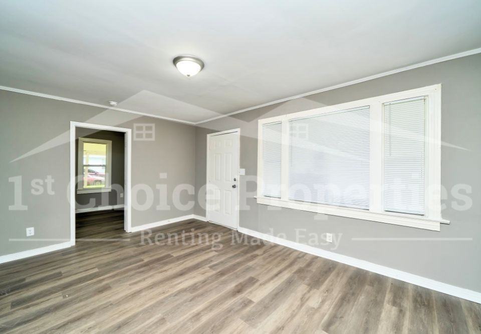 1211 13th St N #1 - Photo 5 of 13