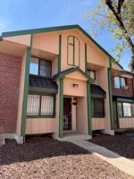 featured image of 3300 Lawrence St