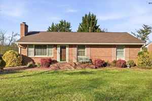 featured image of 3003 Glenmont Dr
