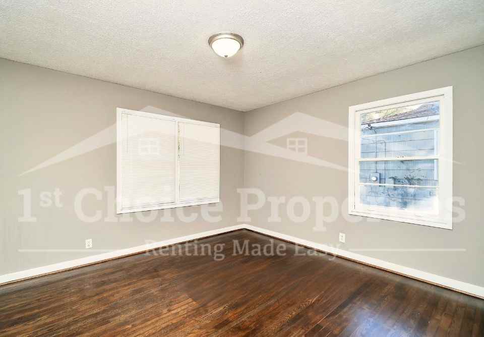 1346 Vinesville Rd #1 - Photo 7 of 8