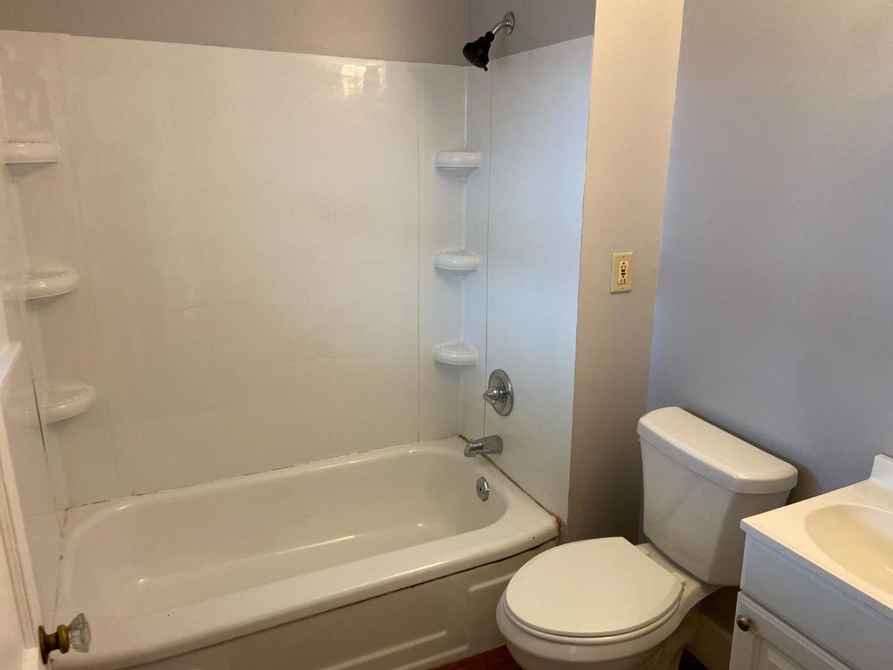 234 Northern Ave - Photo 2 of 4
