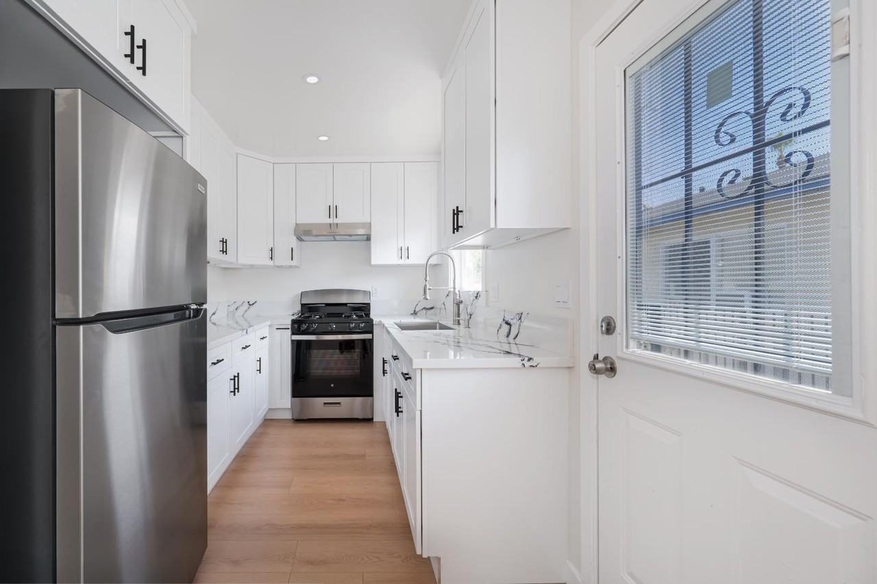 12237 Vanowen St. - Photo 5 of 7