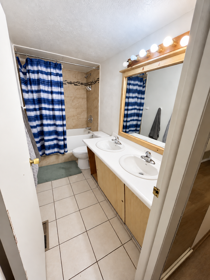 778 N 600 E - Photo 6 of 27
