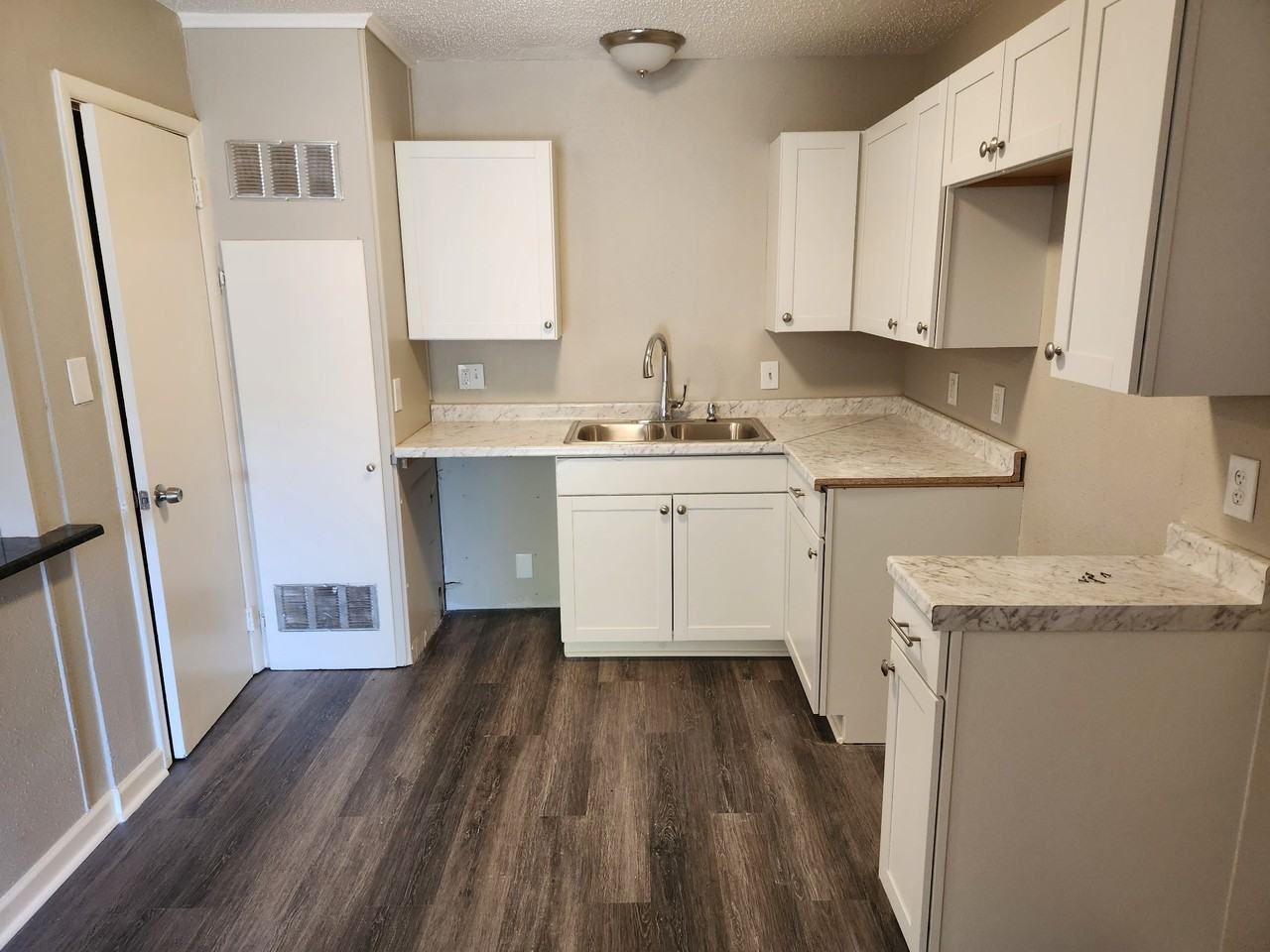 7120 Redwood Dr #1 - Photo 2 of 11