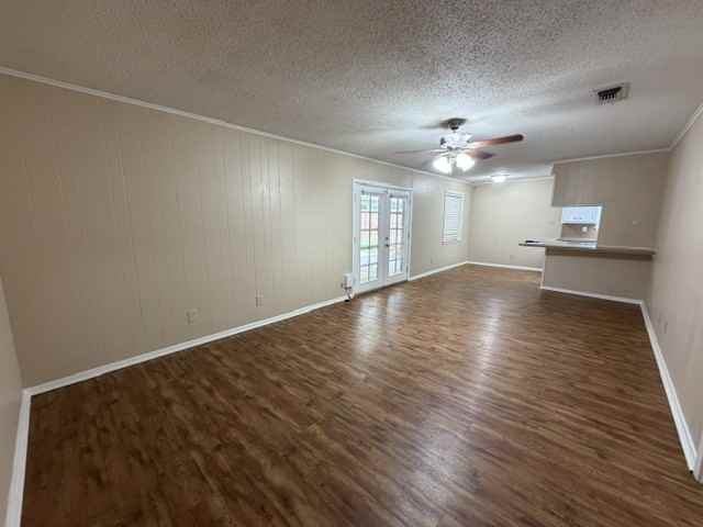 25 Green Acre Dr #1 - Photo 2 of 24