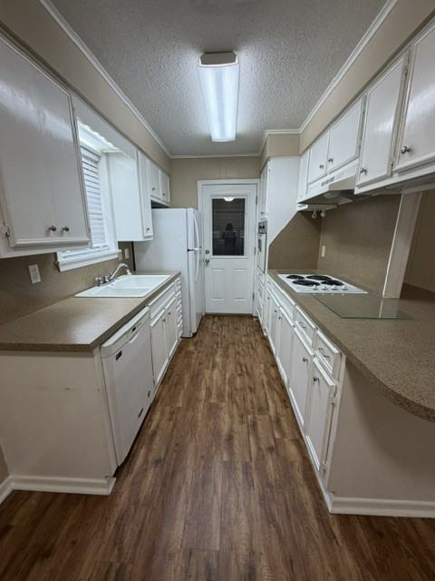 25 Green Acre Dr #1 - Photo 3 of 24