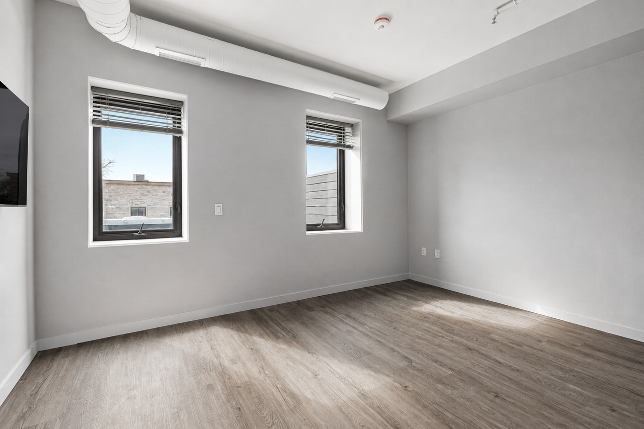 449 Princess Street - Photo 3 of 20