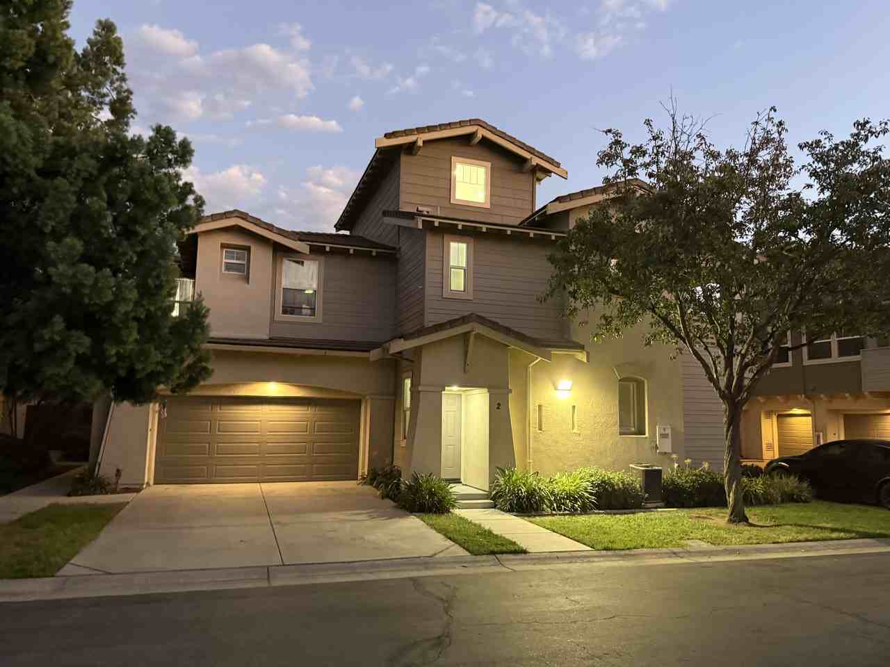41536 Blue Canyon Ave #1 - Photo 3 of 15