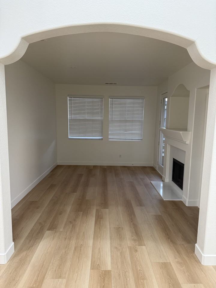 41536 Blue Canyon Ave #1 - Photo 7 of 15