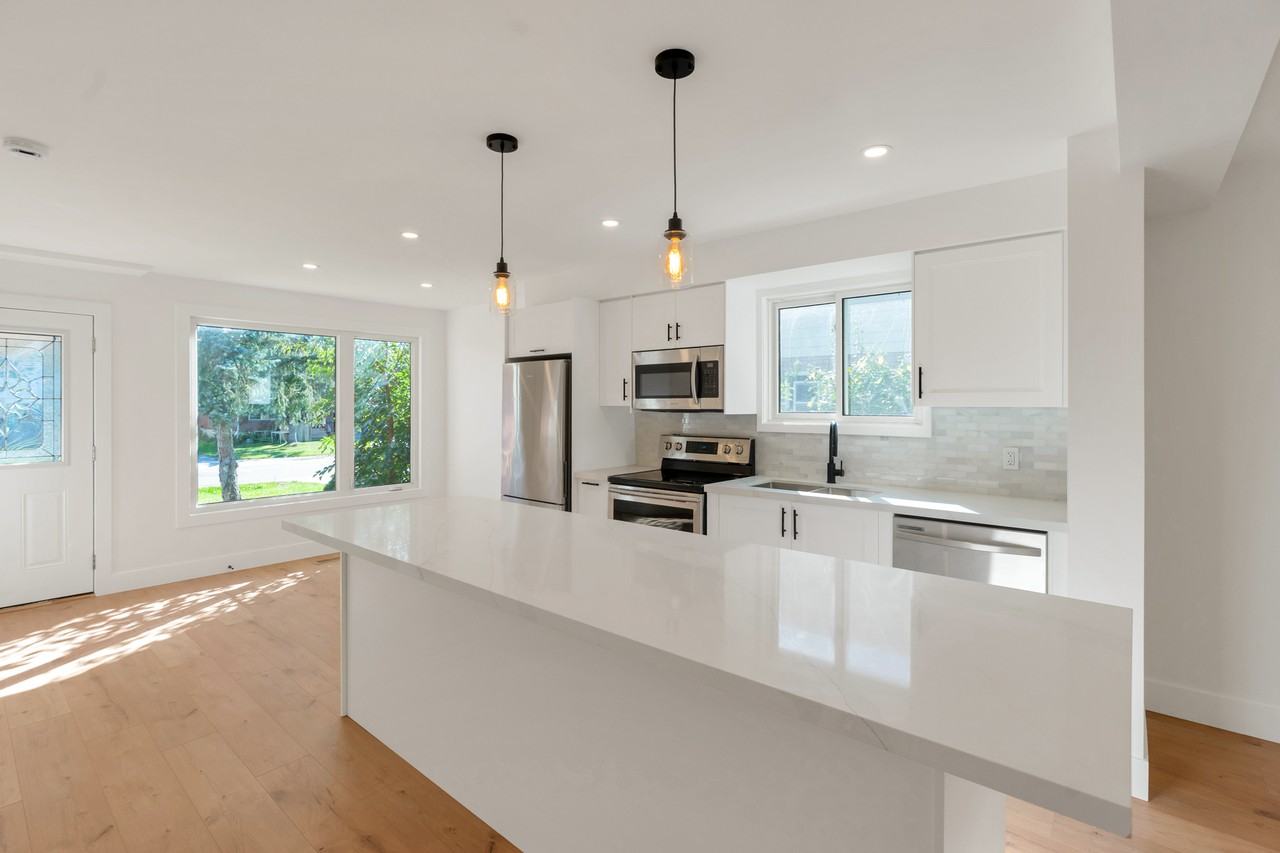 506 Tenth St, Collingwood, ON L9Y 2H3, Canada - Photo 4 of 21