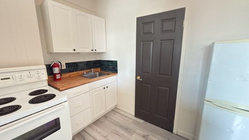 103 John Street South - Photo 5 of 12