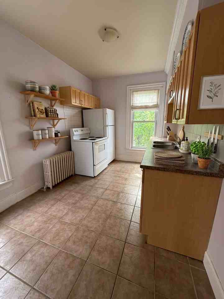 90 Church St - Photo 3 of 12
