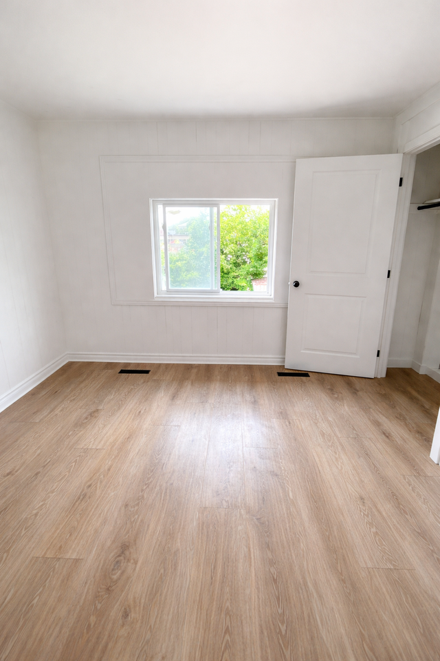 19 Wellington Street - Photo 3 of 16