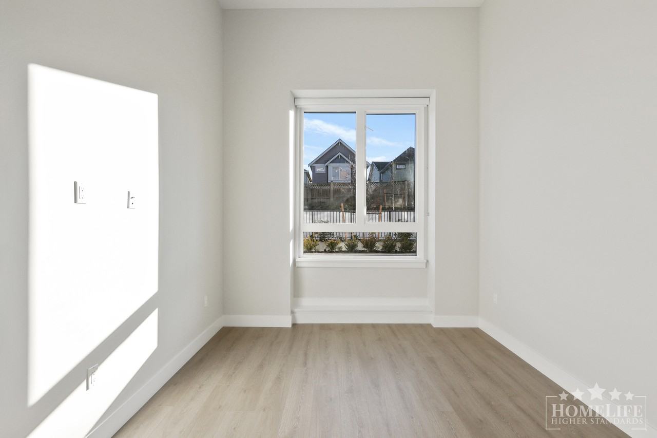 14858 60 Ave - Photo 7 of 30