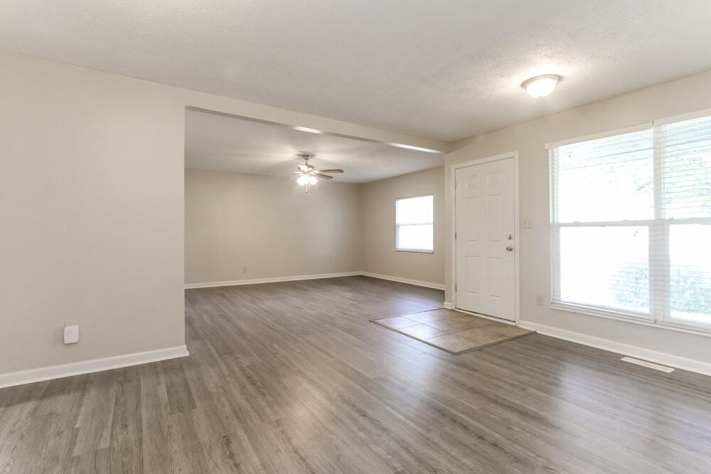 6306 Kellum Dr - Photo 4 of 25