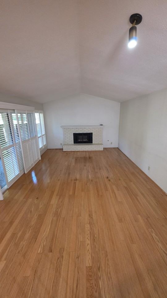 527 Wilshire Ct #1 - Photo 4 of 35