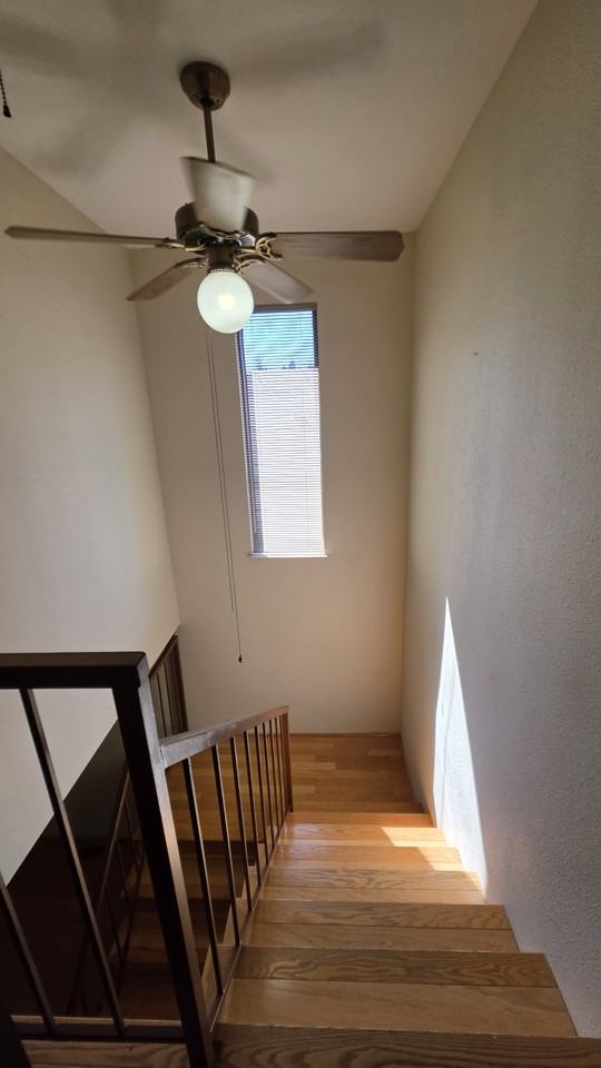527 Wilshire Ct #1 - Photo 7 of 35