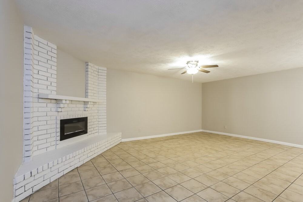 17606 Fieldglen Dr - Photo 5 of 15