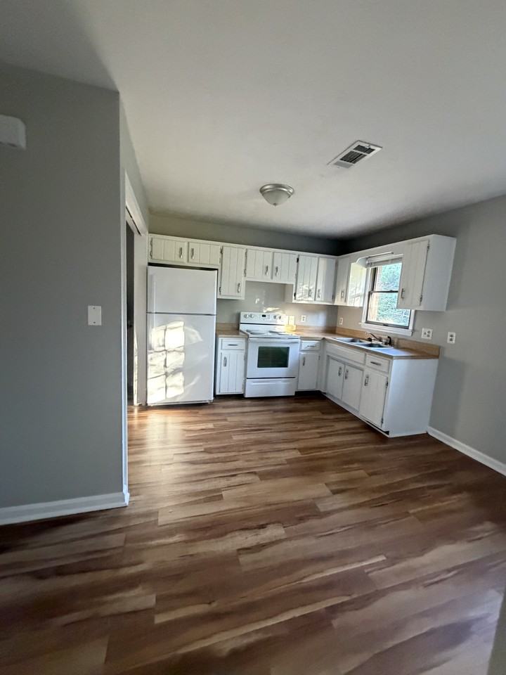 104 Bluebird Ct #1 - Photo 6 of 9