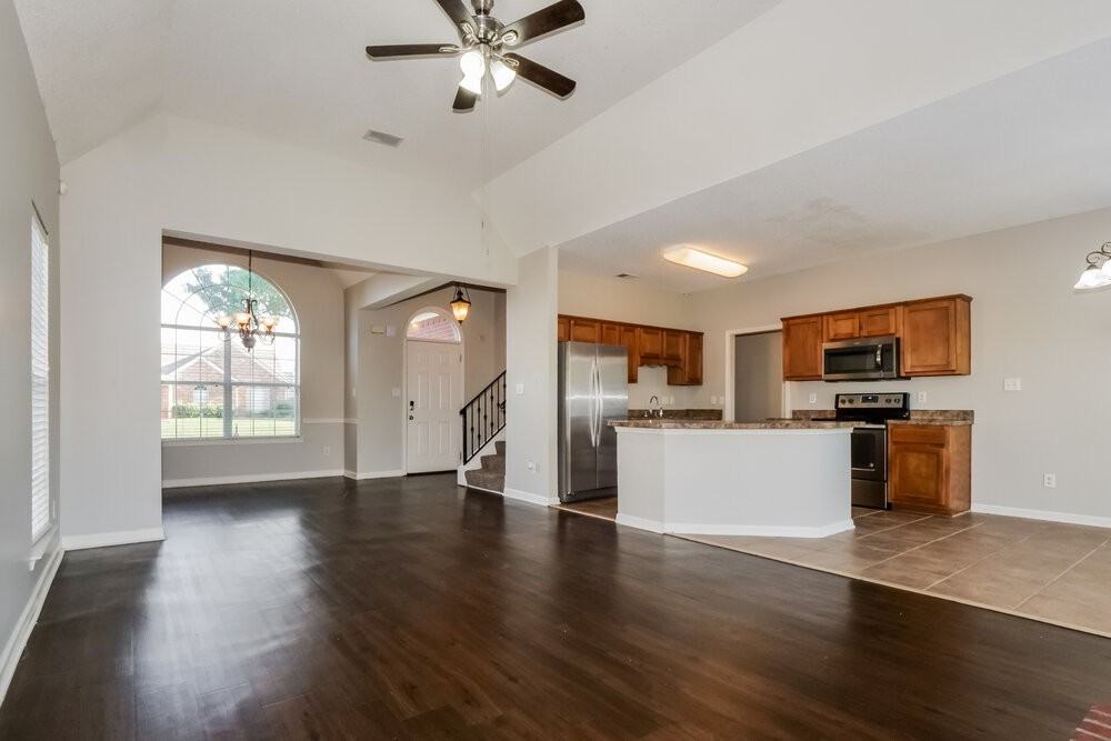 11626 Evening Ridge Dr - Photo 5 of 17