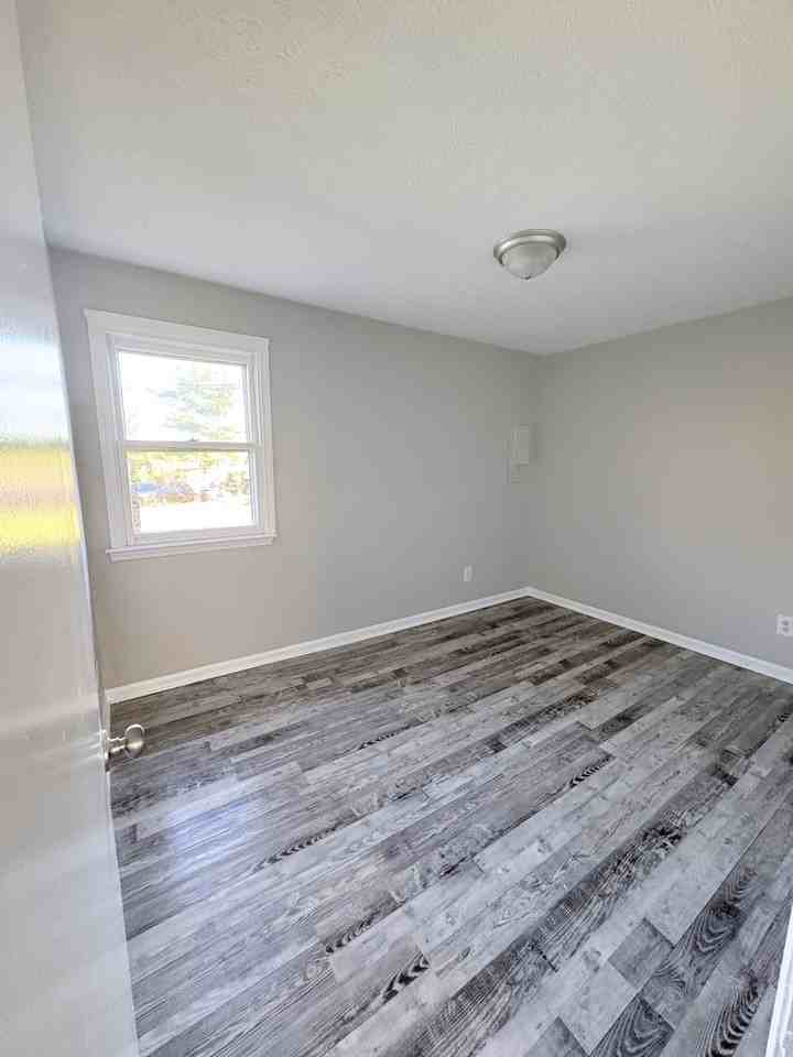 100 Lilly St #1 - Photo 7 of 9
