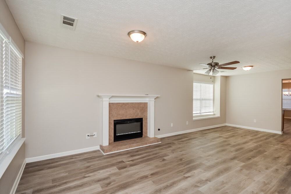 95 Victoria Blvd - Photo 3 of 16