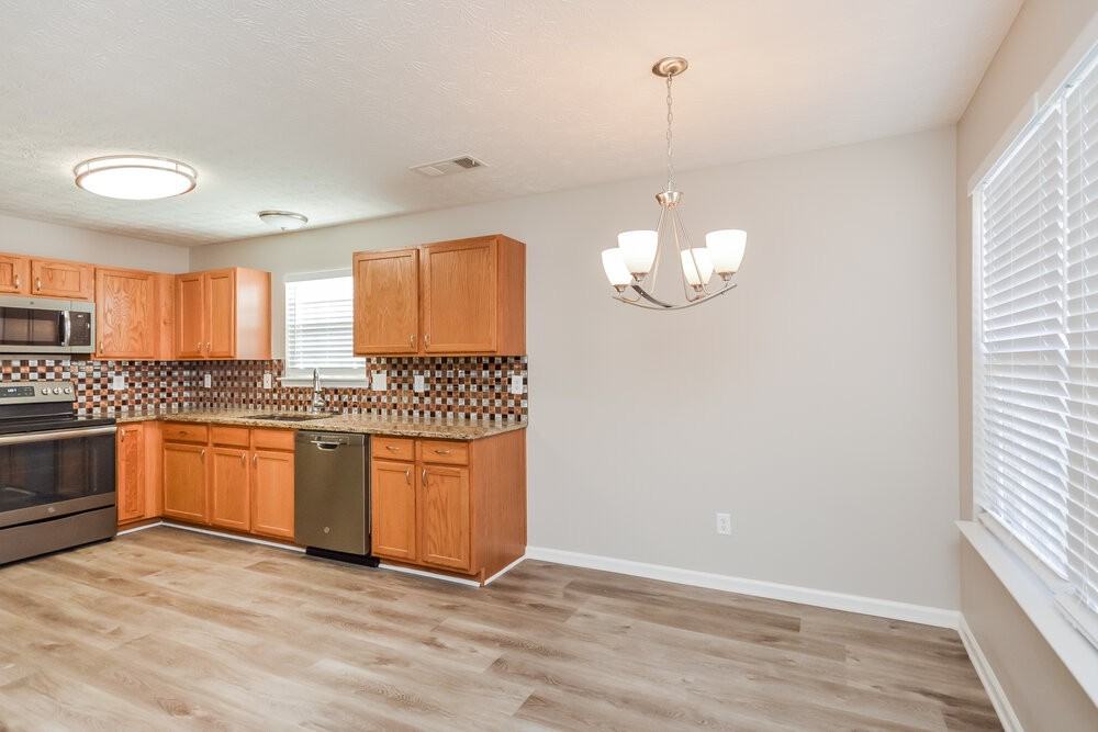 95 Victoria Blvd - Photo 6 of 16